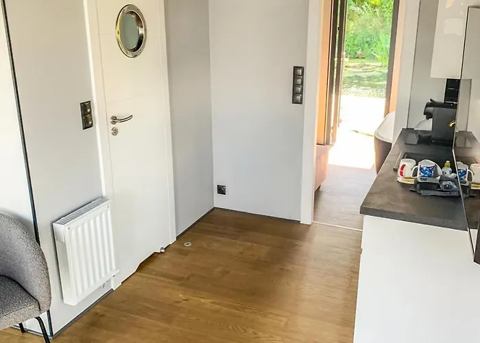 Houseboat - Dom Na Wodzie