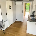 Houseboat - Dom Na Wodzie