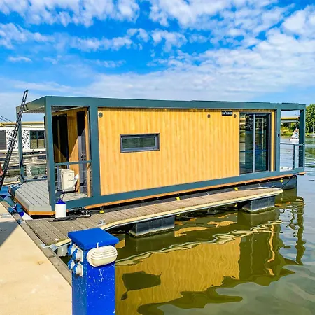 Houseboat - Dom Na Wodzie Ботель